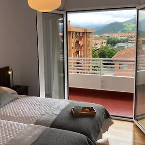 Piso Céntrico Y Tranquilo En Guernica y Luno