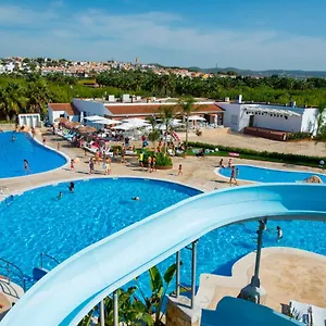 https://creixell-camping-family-resort.catalonia-hotels.com